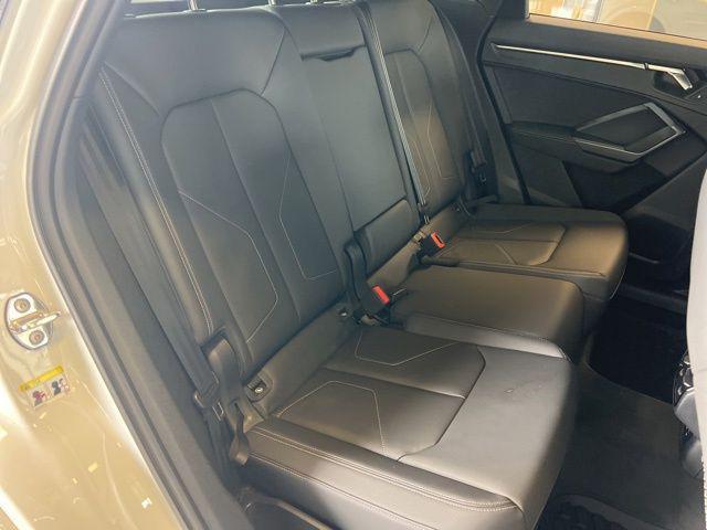 Photo of 2025 Glacier White Metallic Audi Q3