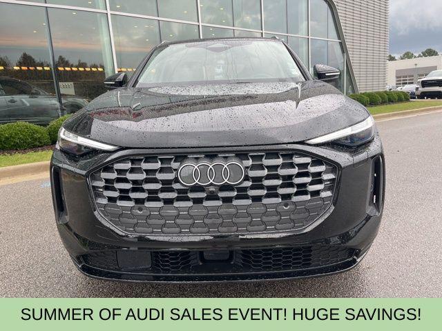 Photo of 2025 Mythos Black Metallic Audi Q5