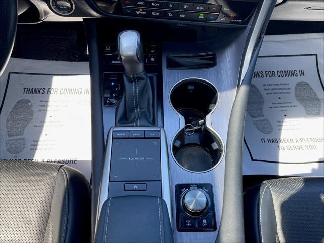 Photo of 2021 Off White Lexus RX 350