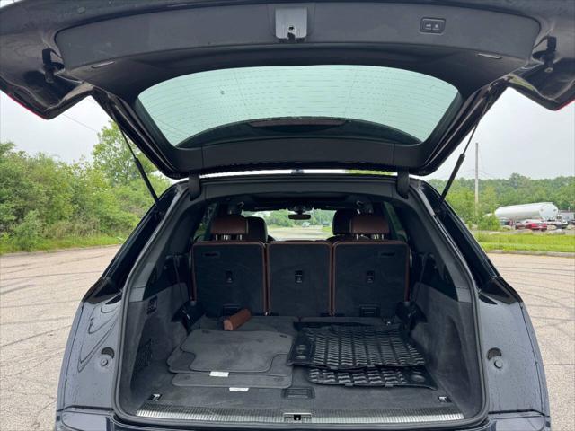 Photo of 2017 Charcoal Audi Q7