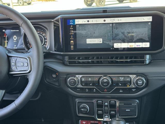 Photo of 2025 Anvil Clearcoat Jeep Gladiator