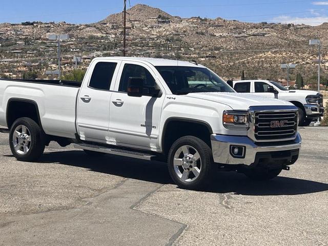 Photo of 2019 Summit White GMC Sierra 2500