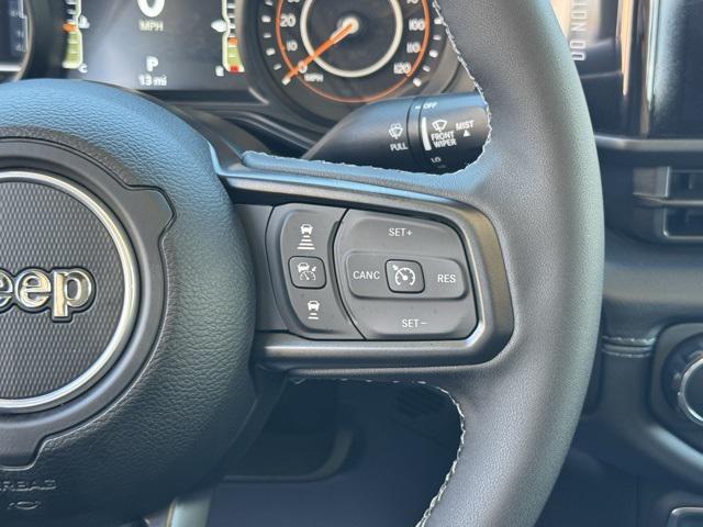 Photo of 2025 Hydro Blue Pearlcoat Jeep Gladiator