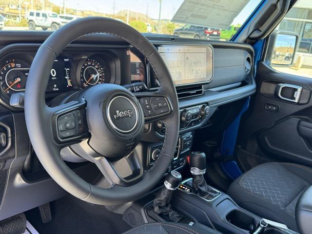 Photo of 2025 Hydro Blue Pearlcoat Jeep Gladiator