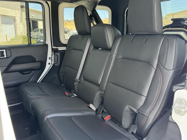 Photo of 2025 Bright White Clearcoat Jeep Wrangler