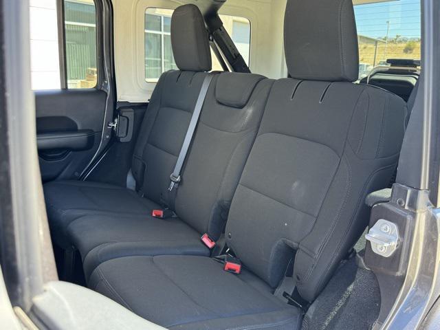 Photo of 2018 Granite Crystal Metallic Clearcoat Jeep Wrangler Unlimited