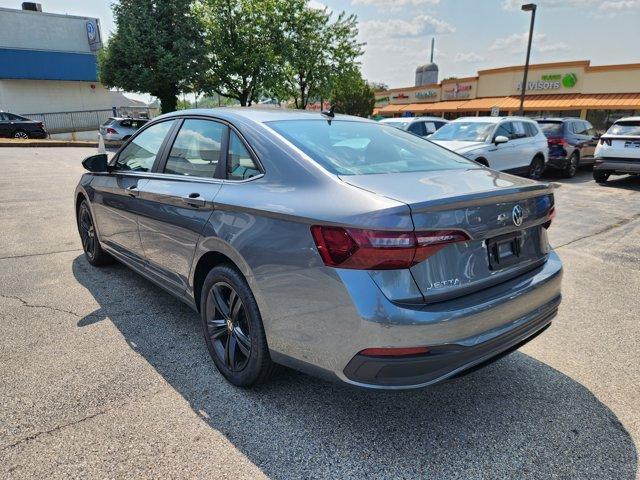 Photo of 2024 Platinum Gray Metallic Volkswagen Jetta