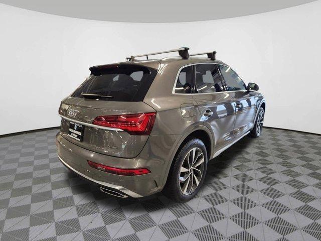 Photo of 2024 Chronos Gray Metallic Audi Q5