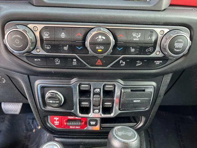 Photo of 2020 Black Clearcoat Jeep Wrangler Unlimited