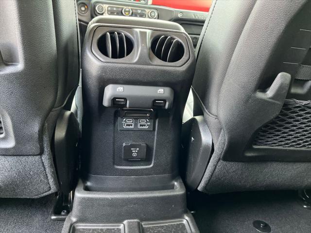 Photo of 2020 Black Clearcoat Jeep Wrangler Unlimited