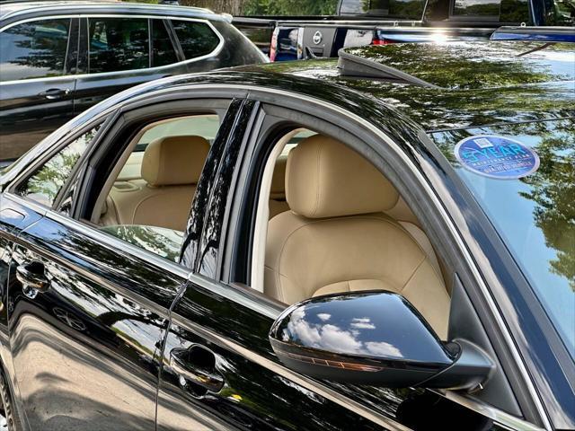 Photo of 2012 Black Audi A6
