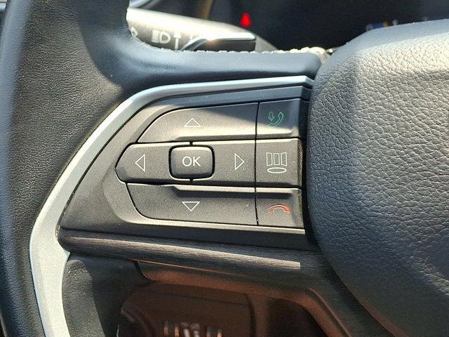 Photo of 2022 Bright White Clearcoat Jeep Grand Cherokee