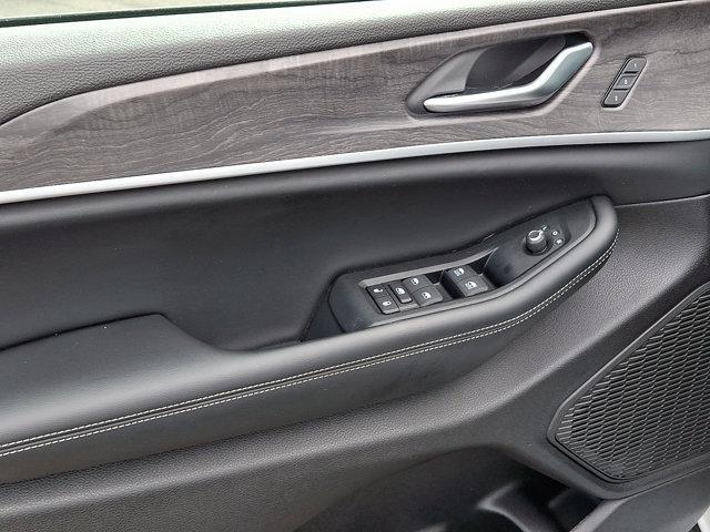Photo of 2024 Bright White Clearcoat Jeep Grand Cherokee L