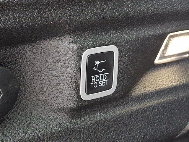 Photo of 2024 Bright White Clearcoat Jeep Grand Cherokee L