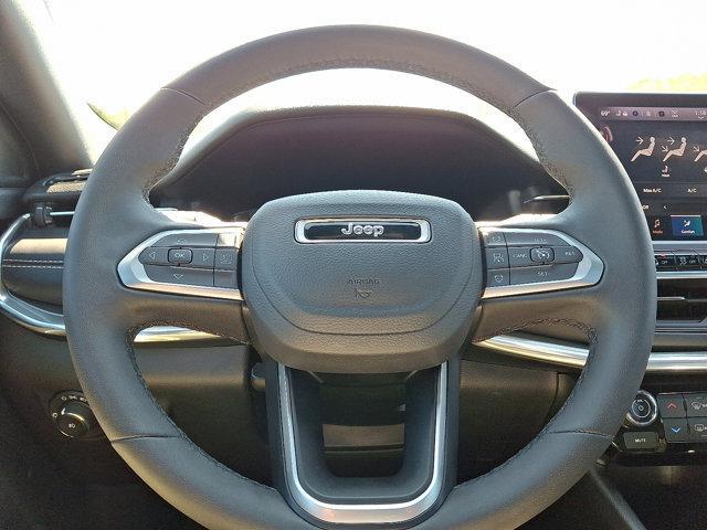 Photo of 2024 Diamond Black Crystal Pearlcoat Jeep Compass