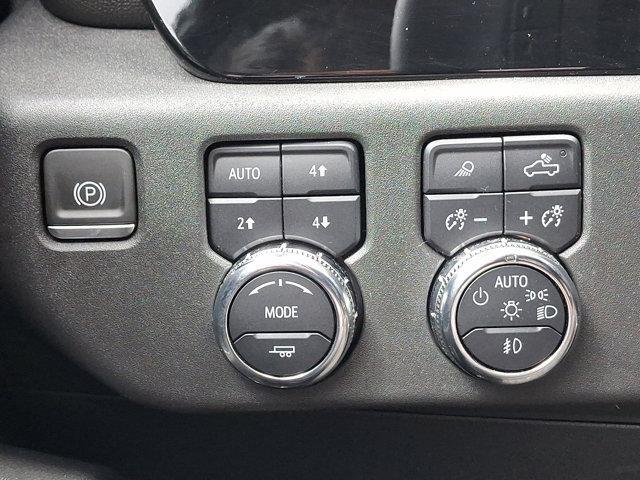 Photo of 2023 Summit White GMC Sierra 1500