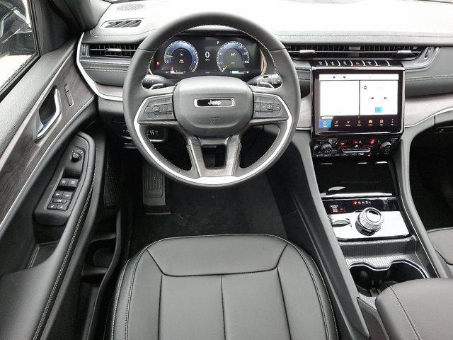 Photo of 2025 Baltic Gray Metallic Clearcoat Jeep Grand Cherokee