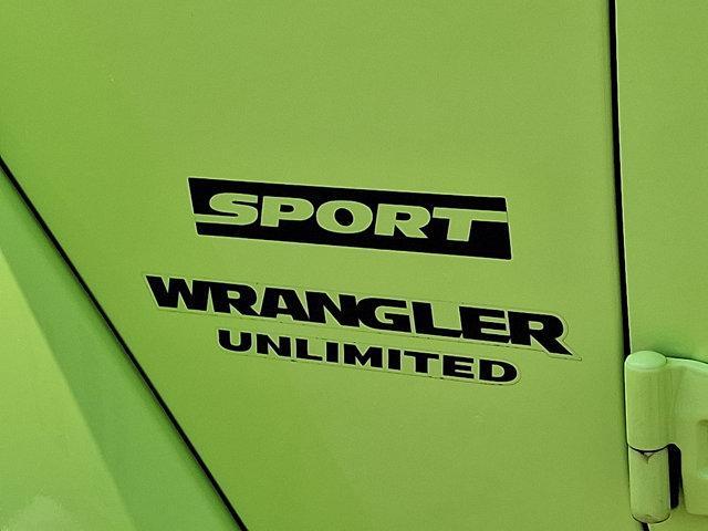 Photo of 2017 Hypergreen Clearcoat Jeep Wrangler Unlimited