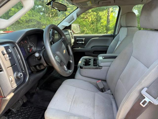 Photo of 2017 Red Chevrolet Silverado 2500
