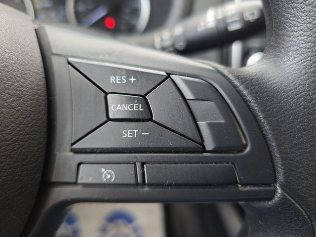 Photo of 2023 Super Black Nissan Kicks