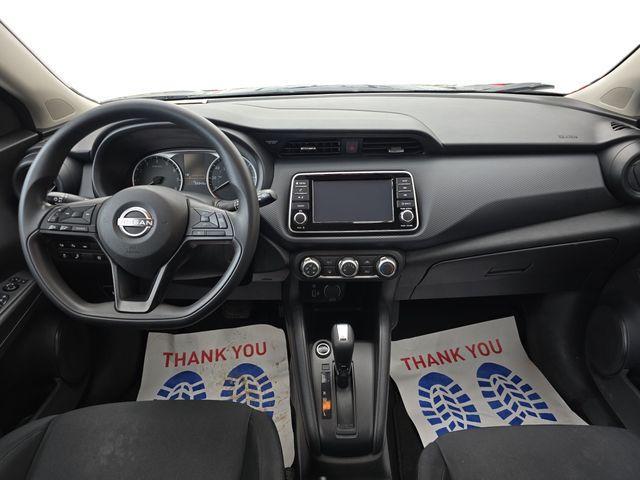 Photo of 2023 Super Black Nissan Kicks