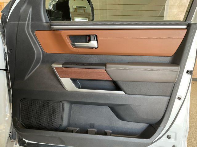 Photo of 2024 White Toyota Tundra Hybrid