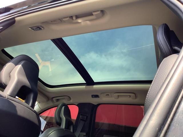 Photo of 2022 Onyx Black Metallic Volvo XC90