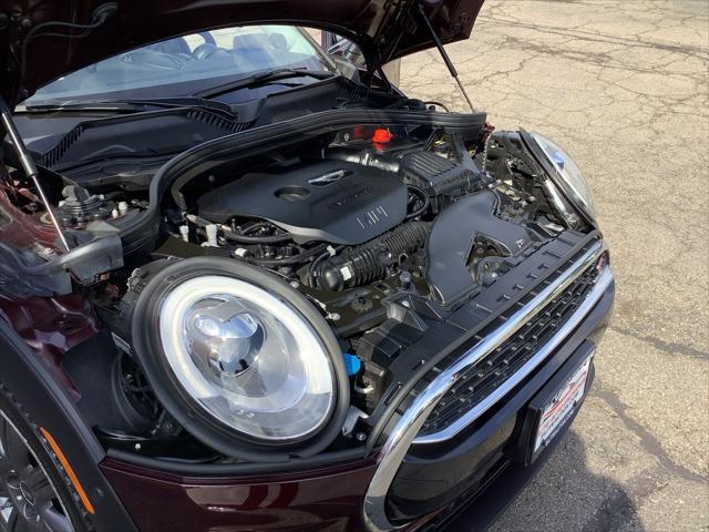 Photo of 2018 Burgundy Metallic MINI Clubman