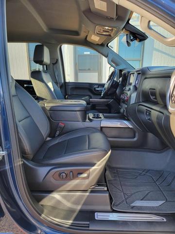 Photo of 2022 Northsky Blue Metallic Chevrolet Silverado 2500