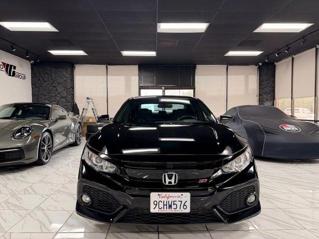 Photo of 2018 Crystal Black Pearl Honda Civic