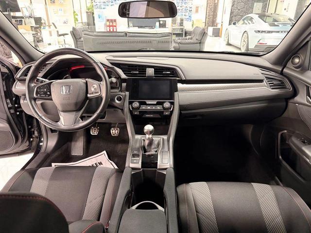Photo of 2018 Crystal Black Pearl Honda Civic