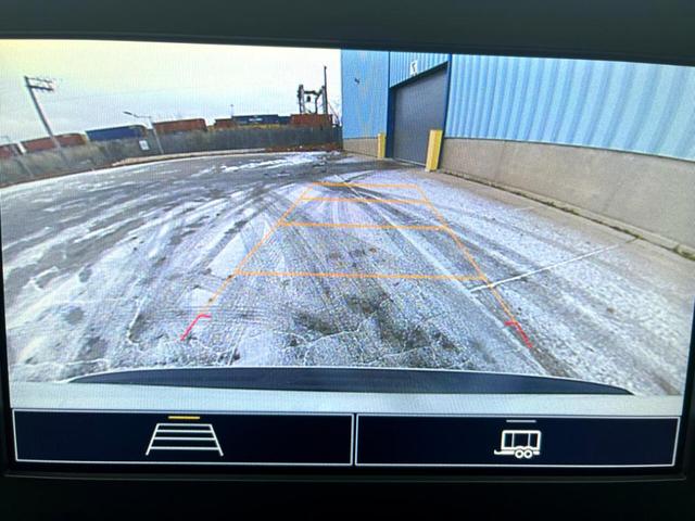 Photo of 2022 White Chevrolet Tahoe