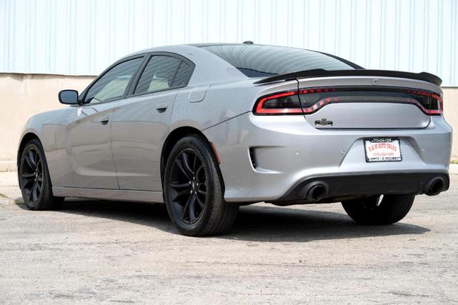 Photo of 2018 Gray Dodge Charger