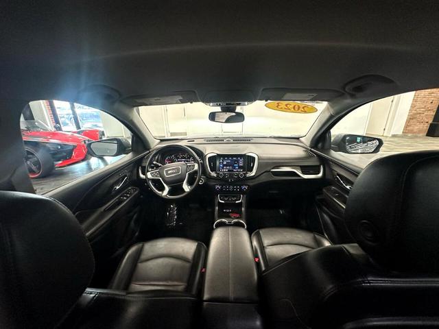 Photo of 2023 Gray GMC Terrain