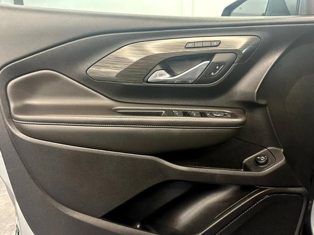 Photo of 2023 Gray GMC Terrain