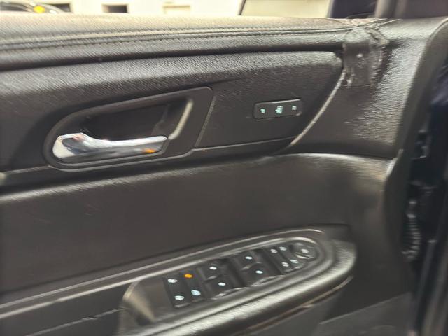 Photo of 2015 Blue Chevrolet Traverse