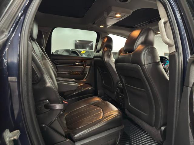 Photo of 2015 Blue Chevrolet Traverse