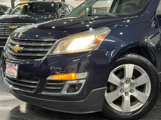 Photo of 2015 Blue Chevrolet Traverse