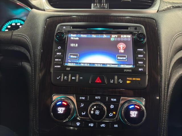 Photo of 2015 Blue Chevrolet Traverse