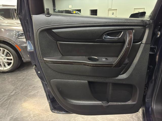 Photo of 2015 Blue Chevrolet Traverse