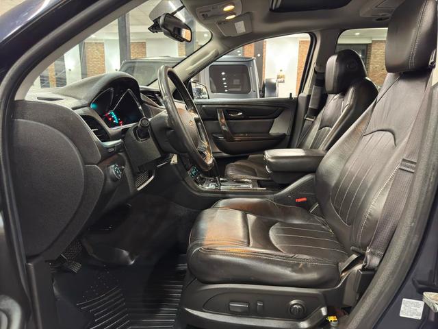 Photo of 2015 Blue Chevrolet Traverse