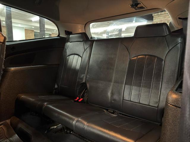Photo of 2015 Blue Chevrolet Traverse