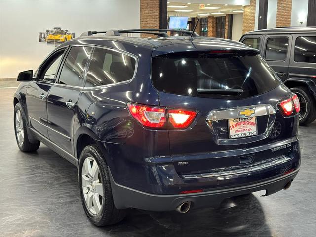 Photo of 2015 Blue Chevrolet Traverse