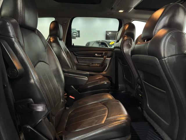 Photo of 2015 Blue Chevrolet Traverse