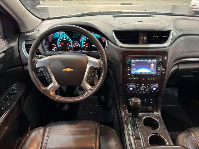 Photo of 2015 Blue Chevrolet Traverse