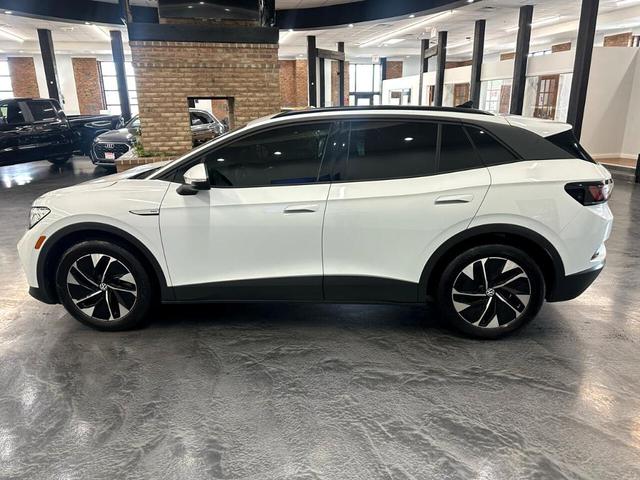 Photo of 2022 Glacier White Volkswagen ID.4