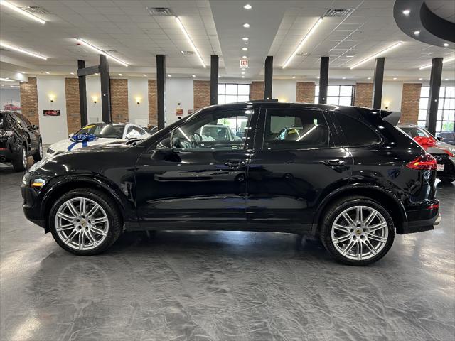 Photo of 2018 Black Porsche Cayenne