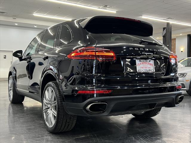 Photo of 2018 Black Porsche Cayenne