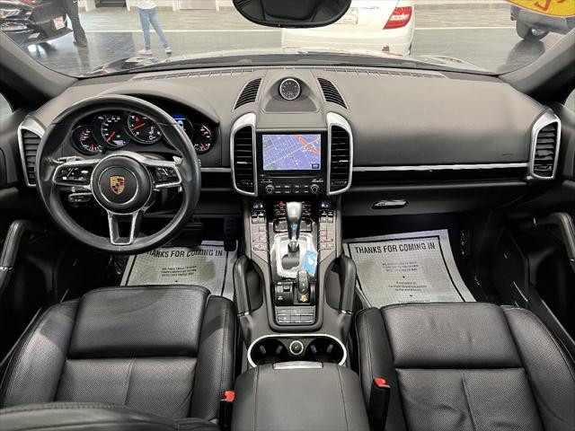 Photo of 2018 Black Porsche Cayenne