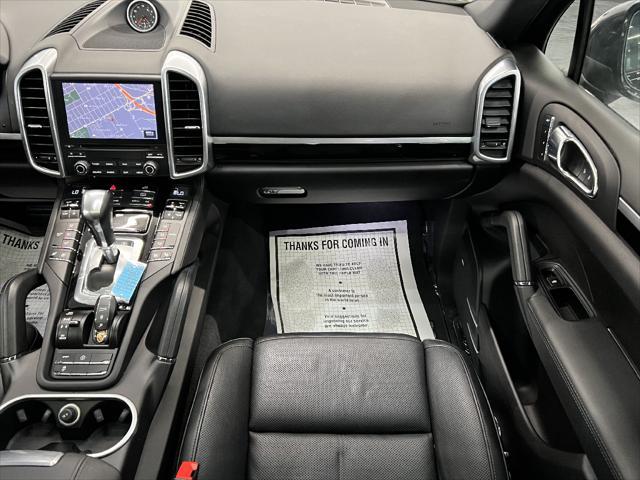 Photo of 2018 Black Porsche Cayenne
